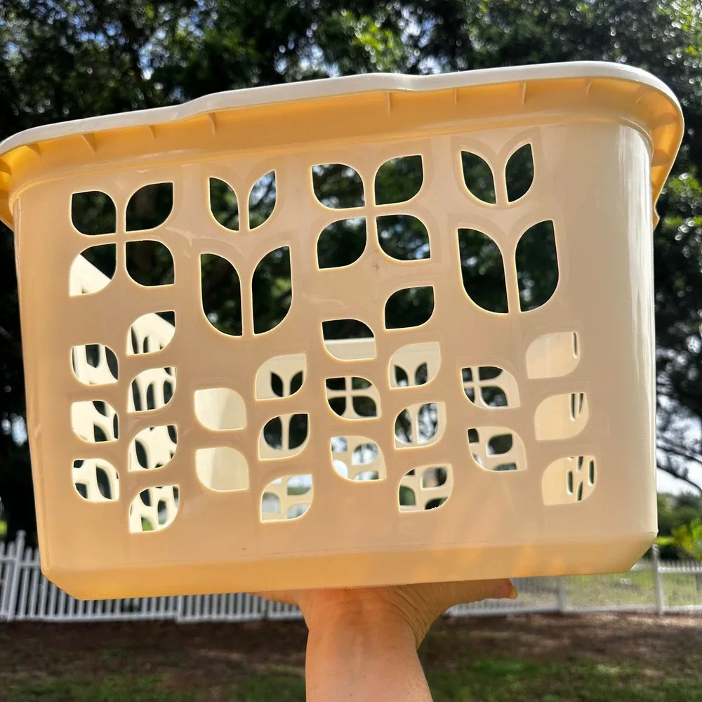 Vintage Rubbermaid 2968 Almond Beige Floral Tulip Cutout Laundry Basket Square